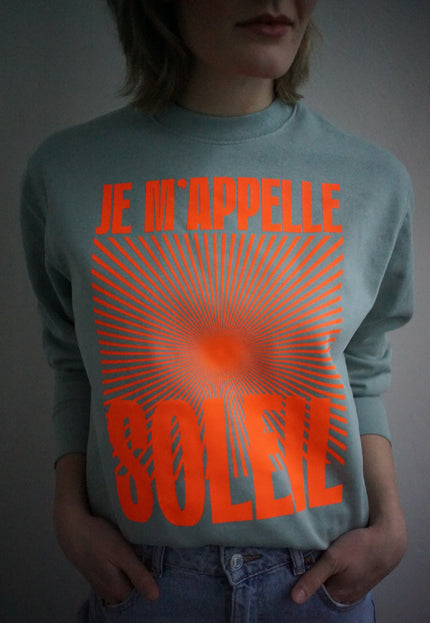 Je m'appelle Soleil Sweatshirt - Mint/Neon Orange