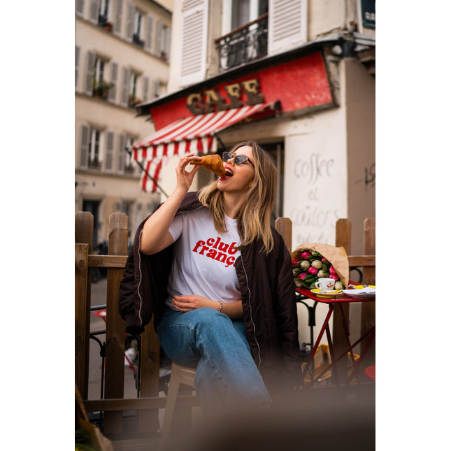 Club Francais T-Shirt - weiß / lipstick red