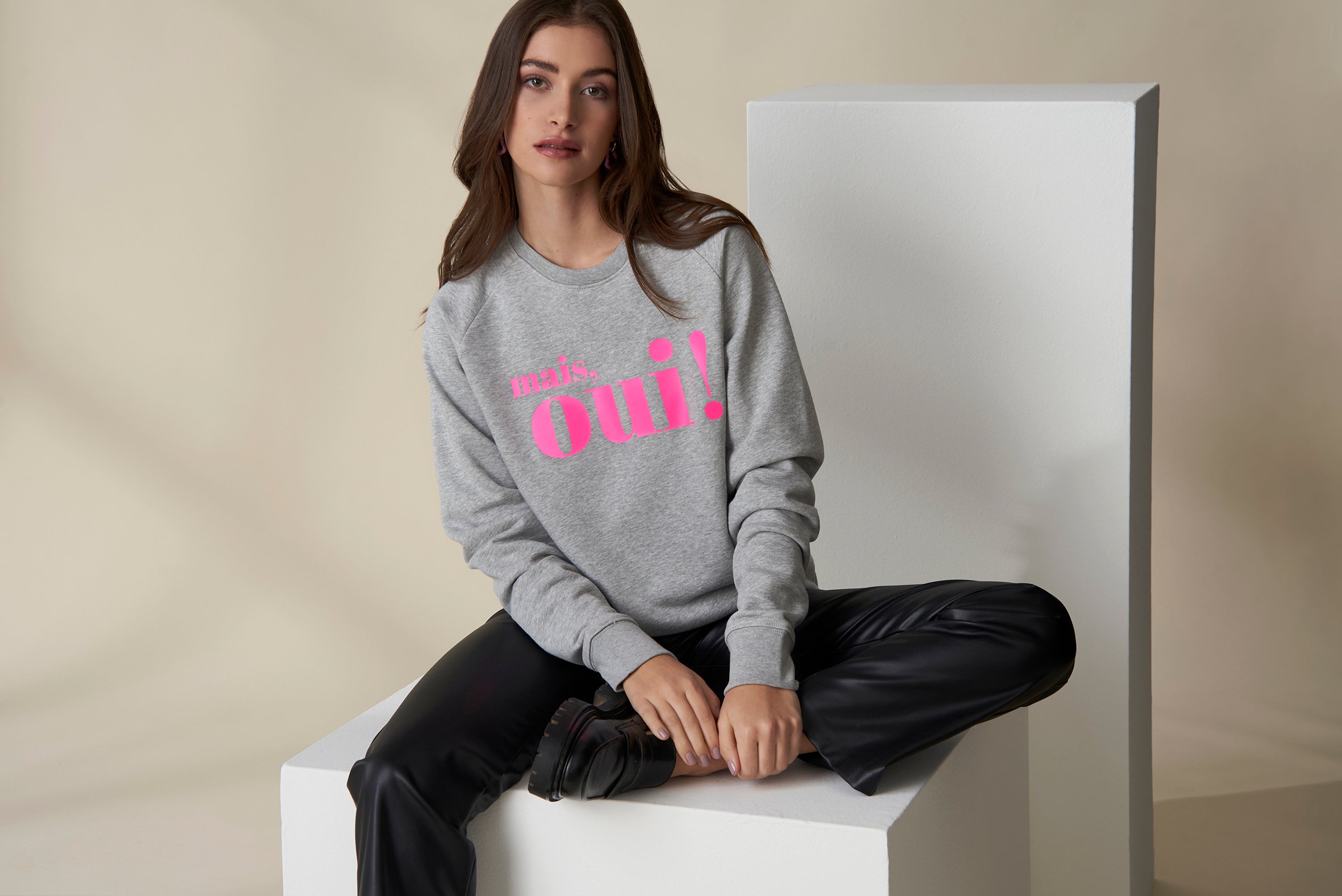 Mais, Oui! Sweatshirt - Grau/Neon Pink