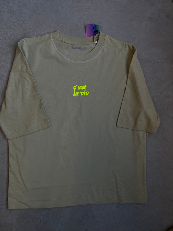 C'est la vie T-Shirt - Salbei / Neon Gelb