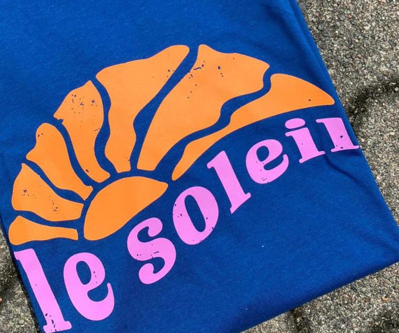 Le Soleil T-Shirt - Blau, Gelb & Flieder