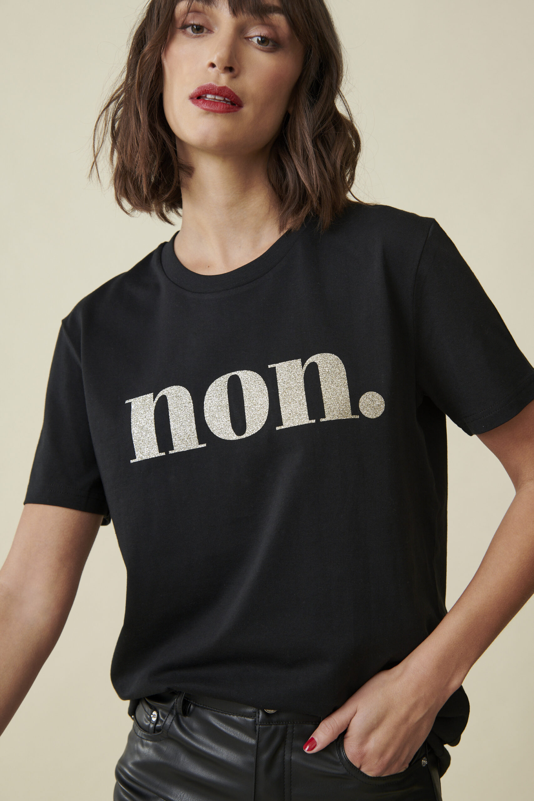 non. T-Shirt – schwarz / glitzer