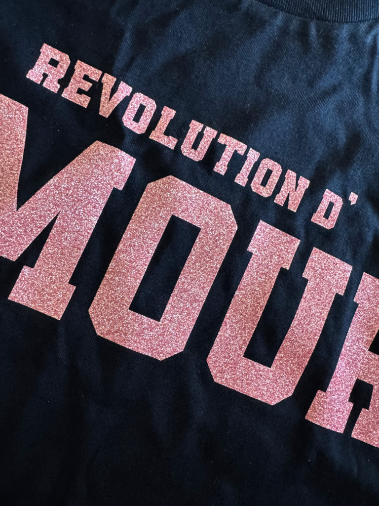 Revolution d'amour T-Shirt dunkelblau / rosa Glitzer · Größe L